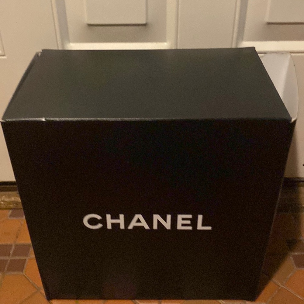 Chanel small shopping bag
